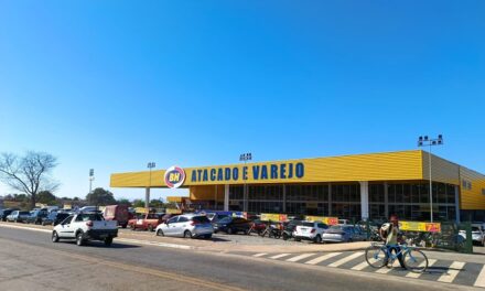 DESENVOLVIMENTO E OPORTUNIDADE: MACAÚBAS CELEBRA A CHEGADA DA NOVA UNIDADE DO SUPERMERCADOS BH