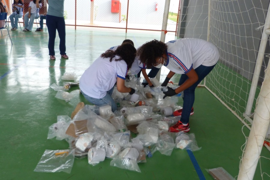 EDUCAÇÃO AMBIENTAL NA PRÁTICA! COLÉGIO ORLANDO DOMINGUES E ANIDRO AMBIENTAL JUNTOS POR UMA MACAÚBAS MAIS LIMPA!